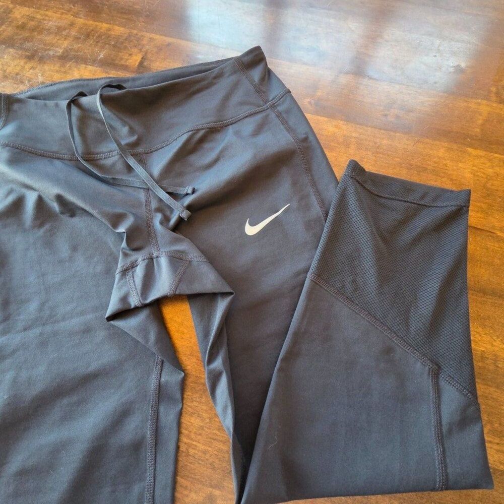 NIKE $10 SALE! Nike Dri-FIT Power Crop Legging Black Compression Workout S - Picture 4 of 7